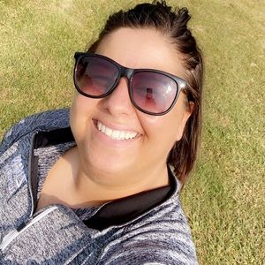 Meet your Posher, Aundria